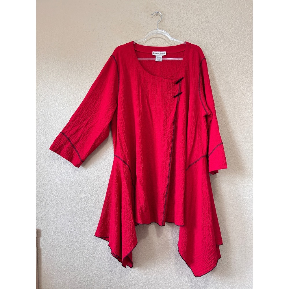 Seventh Avenue 2X Sharkbite Tunic Red Textured Toggle Asymmetrical Lagenlook Top